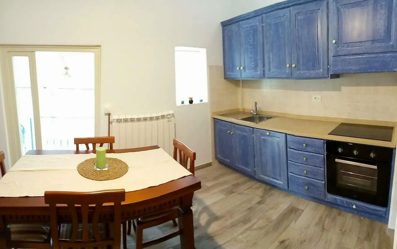 Апартаменты Agriturismo Bellavista Apt.Limone Кастаньето-Кардуччи